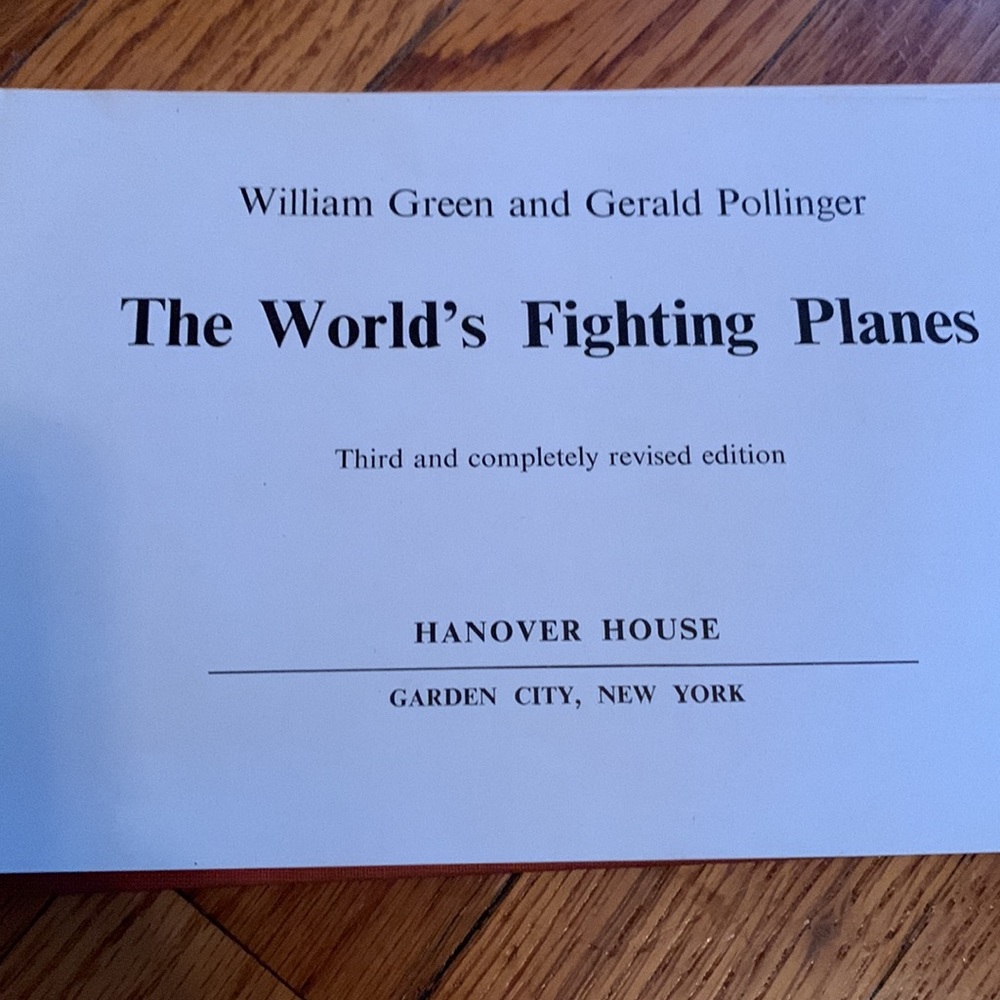 Vintage 1959 The World’s Fighting Planes picture guide of airplanes &helicopters